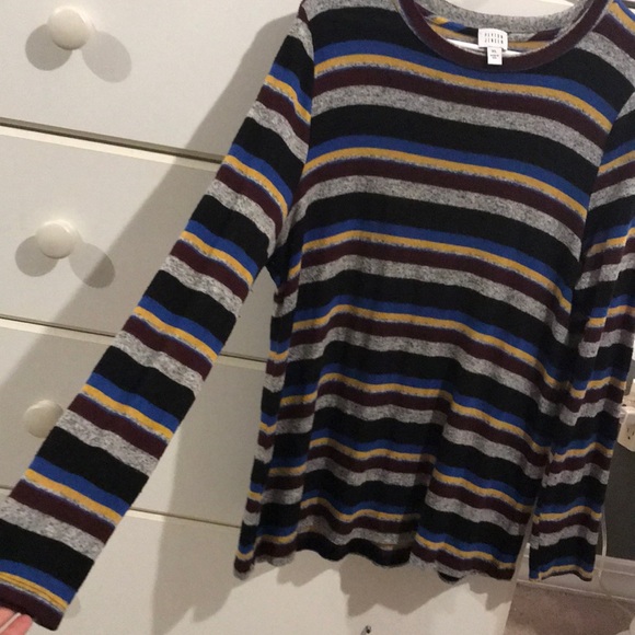 Peyton Jensen Striped Long Sleeve - Picture 2 of 7